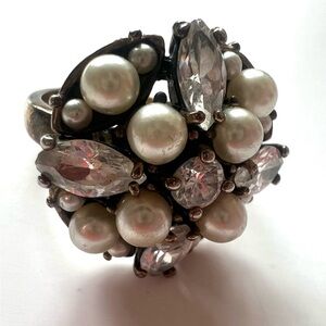 Banana Republic Pearl and Crystal Ring vintage inspired size 6